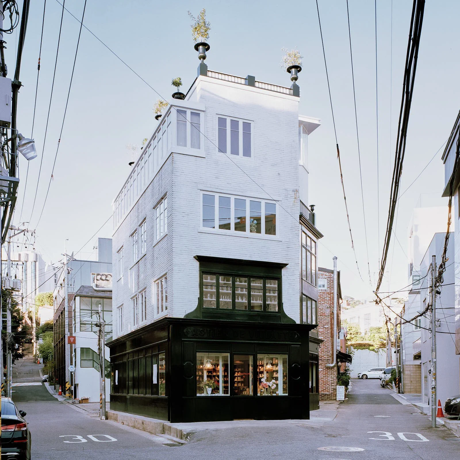 Astier de Villatte Seoul — 코너 외관과 거리